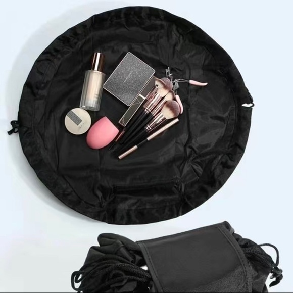 Makeup Bag - Picture 3 of 10